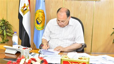 الموافقة على 638 طلب إجازة للعاملين بمديرية الصحة والسكان بأسيوط