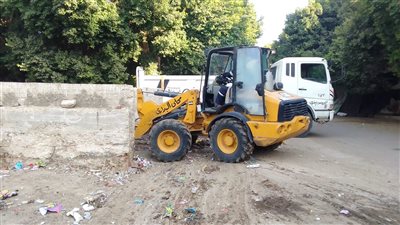 رفع 650 طن مخلفات وتسوية الطرق خلال حملة نظافة بـ6 مراكز بأسيوط