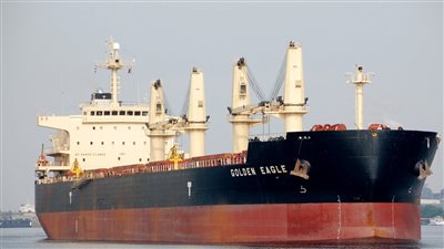 تداول 17 ألف طن بضائع وتصدير 7 آلاف طن أسمنت عبر ميناء سفاجا 