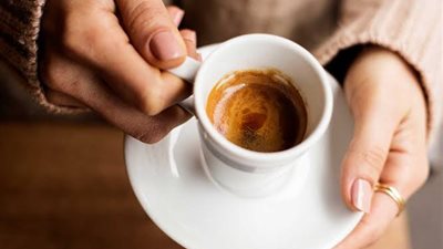 هيئة الدواء تحذر من مشروبات الكافيين على الإفطار