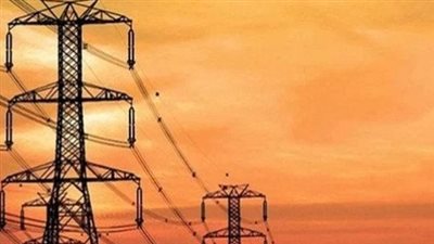 تحويل كابلات الضغط العالي الهوائية إلى أرضية في حدائق الأهرام