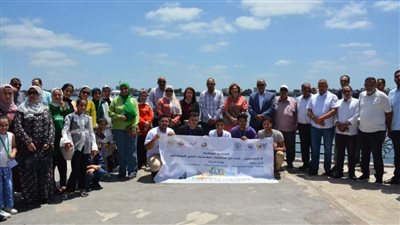 محافظة البحيرة تطلق أولى فعاليات مبادرة لا للبلاستيك من مدينة رشيد (صور)