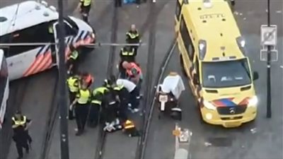 إصابة 3 أشخاص في إطلاق نار بمدينة روتردام الهولندية (فيديو)