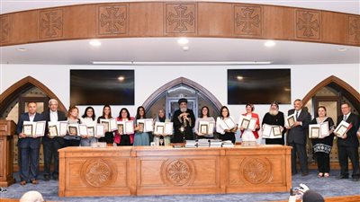 البابا تواضروس يلتقي الحاصلين على الماچستير والدكتوراه في الدراسات القبطية