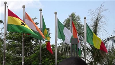 إيكواس تفرض عقوبات على النيجر وتلوح باستخدام القوة