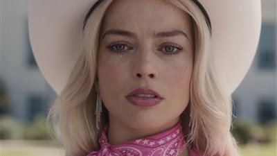 تفاصيل أزمة فيلم Barbie.. يحقق أعلى الأرباح في مسيرة مارجو روبي.. والترويج للعنصرية والمثلية أبرز الاتهامات 