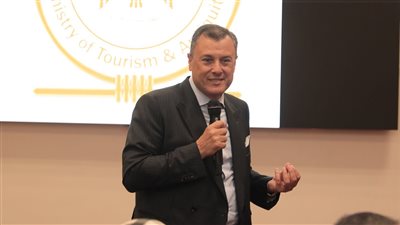 وزير السياحة يعين ولاء مصطفى مديرًا عامًا للمتحف اليوناني الروماني