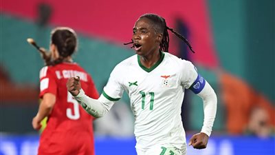 الفيفا تفتح تحقيقًا حول تحرش مدرب زامبيا بلاعبات الفريق في مونديال السيدات