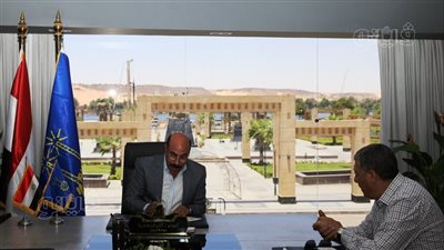 محافظ أسوان يعتمد نتيجة الدور الثاني للشهادة الإعدادية بنسبة نجاح 72.9 % 