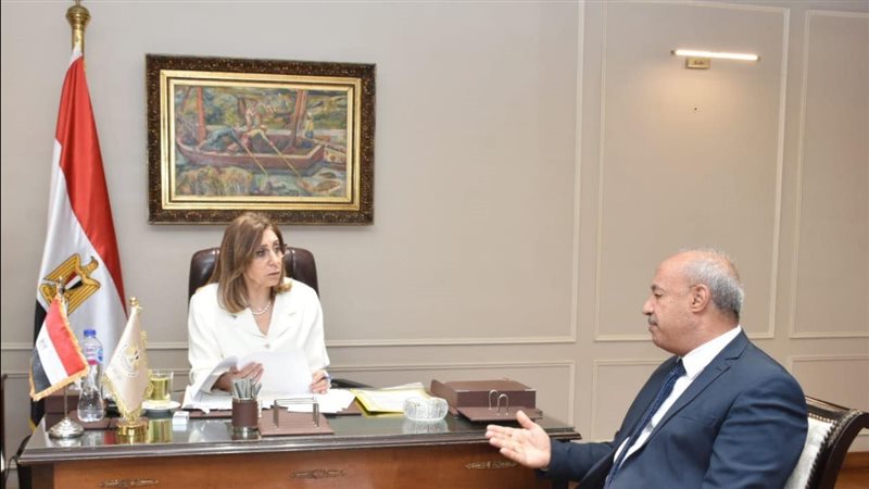 وزيرة الثقاقة، فيتو