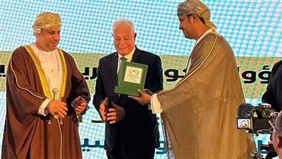 محافظ جنوب سيناء يشارك في فعاليات المنتدى العربي الثالث للسياحة والآثار بسلطنة عمان