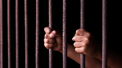 تجديد حبس سائق متهم بسرقة سيدة في النزهة