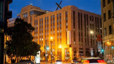  إزالة شعار تويتر الجديد من أعلى برج شاهق في سان فرانسيسكو، والسبب استياء الجيران (فيديو)