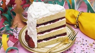 تناولوا جاتوه فاسدا، إصابة 24 شخصا بحالة تسمم في حفل نجاح طالبة بالثانوية العامة بسوهاج 