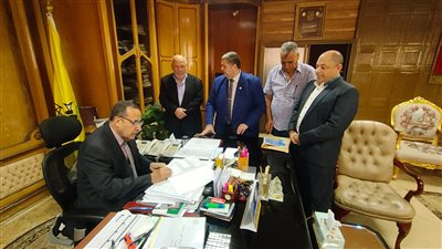 محافظ شمال سيناء يعتمد نتيجة الدور الثاني للشهادة الإعدادية بنسبة نجاح 100%