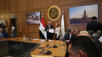 وزير التعليم يهنئ أوائل الثانوية العامة 2023 ويمنحهم شهادات تقدير (فيديو وصور)