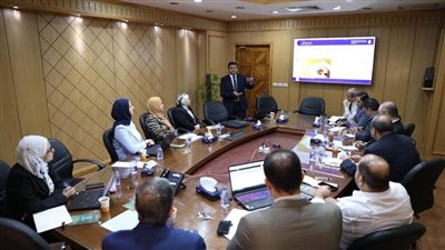 الأزهر يبحث تفعيل نظام جوائز التميز الداخلية بقطاعات المشيخة