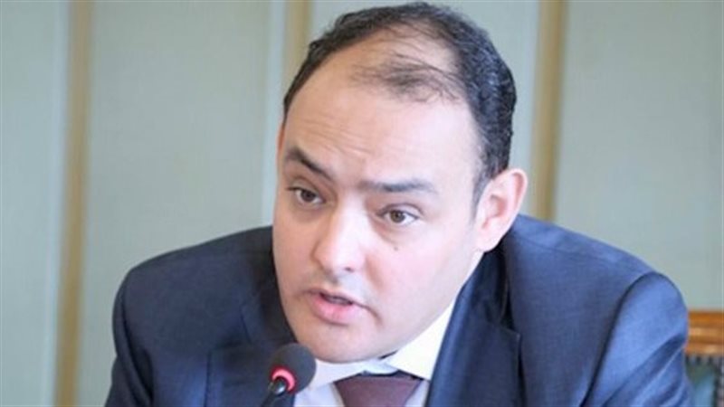 وزير الصناعة أحمد