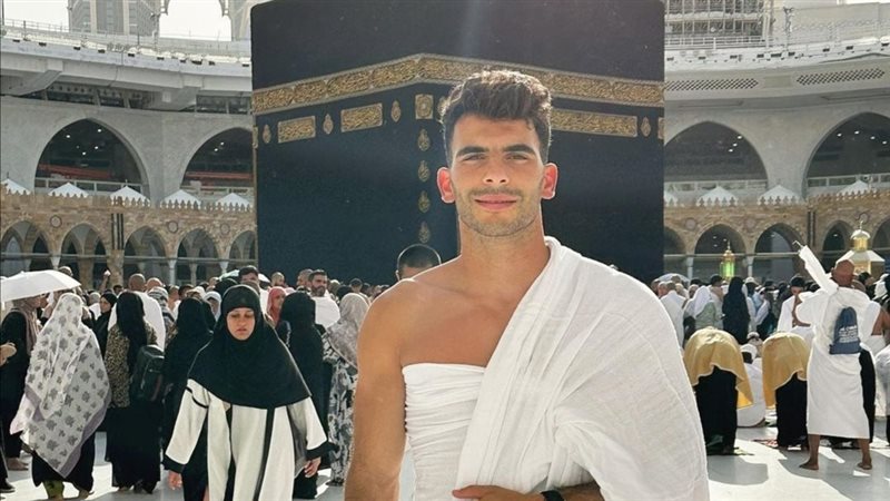 زيزو، فيتو 