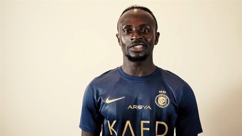 ماني،فيتو