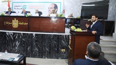 محافظ سوهاج يتابع تنفيذ مبادرة 100 يوم صحة 