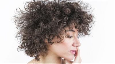 وصفة طبيعية لتنعيم وتغذية الشعر والحفاظ على لمعانه