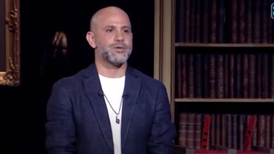 عزيز الشافعي: محمد عبدالوهاب الوحيد اللي ممكن يلحن كلماتي وبشجع أي فريق أفريقي منافس للأهلي 