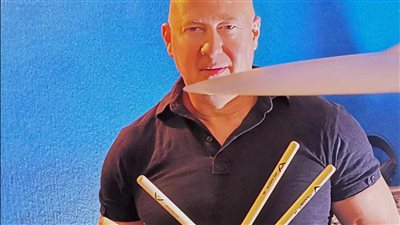 حفل لفنان الچاز العالمي أحمد ربيع بمكتبة الإسكندرية 