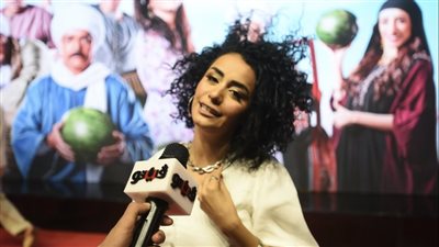 نانسي صلاح تتضامن مع سمية الخشاب: ناس كتير بتعمل فيلر وبوتوكس (فيديو) 