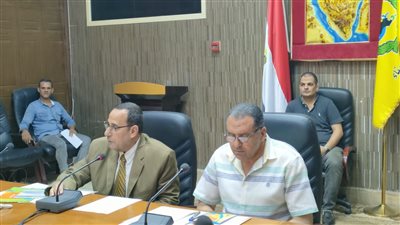 محافظ شمال سيناء يؤكد على اهتمام مؤسسات الدولة بتنمية أرض الفيروز