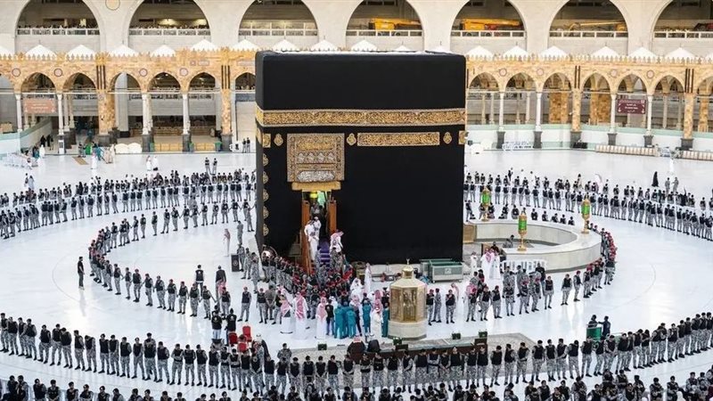 الأغوات في خدمة الحرمين