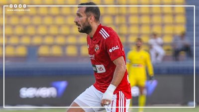 علي معلول على موعد من معادلة رقم جيلبرتو التاريخي في الأهلي 