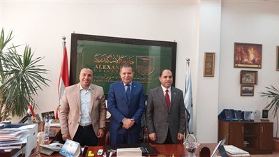 كلية العلوم السياسية بالإسكندرية وتنسيقية الشباب ينظمان البرنامج المتكامل للمحليات (صور) 