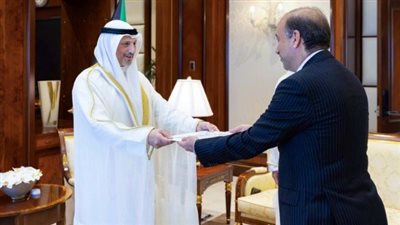 وزير الخارجية الكويتي يستلم أوراق اعتماد السفير الإيراني الجديد