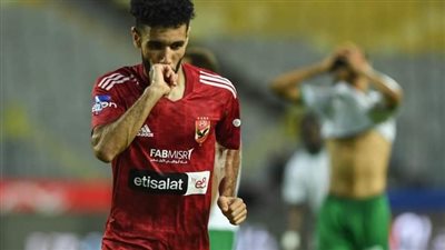 أزمة بين أحمد قندوسي وإدارة الأهلي 