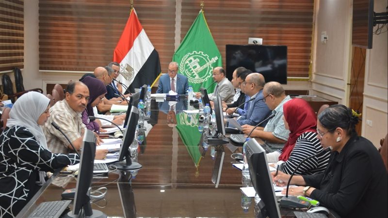 محافظ القليوبية خلال