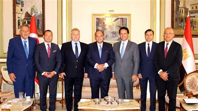 وزير الصناعة يستعرض مع مستثمرين أتراك فرص ومقومات الاستثمار في مصر