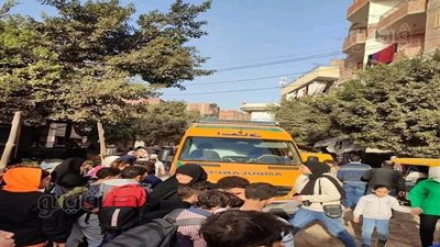 اختل توازنه، المباحث تعاين مكان سقوط عامل سقط من الطابق الرابع في أكتوبر