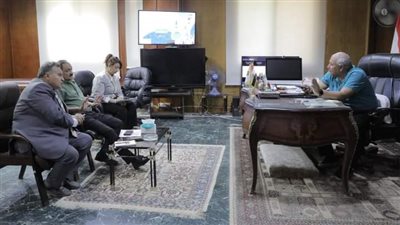 الزملوط: الانتهاء من تسليم مرفقي مياه الشرب والصرف بالداخلة