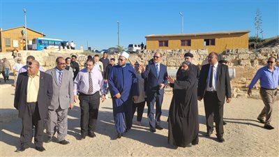 وفد تعليم الإسكندرية يزور دير مارمينا ببرج العرب فى المحافظة