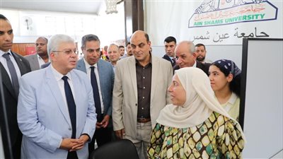 وزير التعليم العالي يتفقد أعمال مكتب التنسيق الرئيسي بجامعة عين شمس