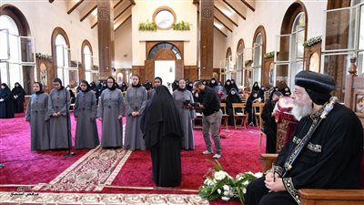 البابا تواضروس يرسم 7 راهبات جدد لدير أبو سيفين