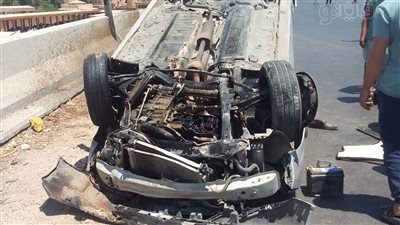 إصابة شخصين بانقلاب سيارة ملاكي على طريق الأوسطي بحلوان 