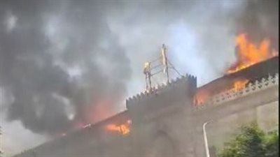 الحماية المدنية تواصل جهودها لإخماد حريق نشب فى مبنى تابع لوزارة الأوقاف (صور) 