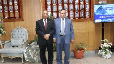 رئيس قضايا الدولة يستقبل وكيل وزارة المالية