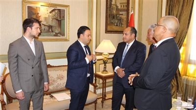 وزير التجارة يبحث مع كبريات الشركات التركية فرص الاستثمار في السوق المصري 