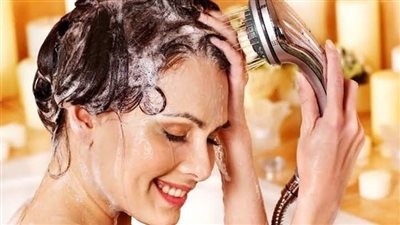 اصنعي البلسم بنفسك في البيت بالموز والعسل وزيت الزيتون