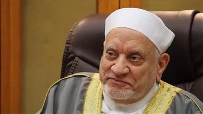 نجل أحمد عمر هاشم يكشف تفاصيل حالة والده الصحية وسر انتشار شائعة وفاته 