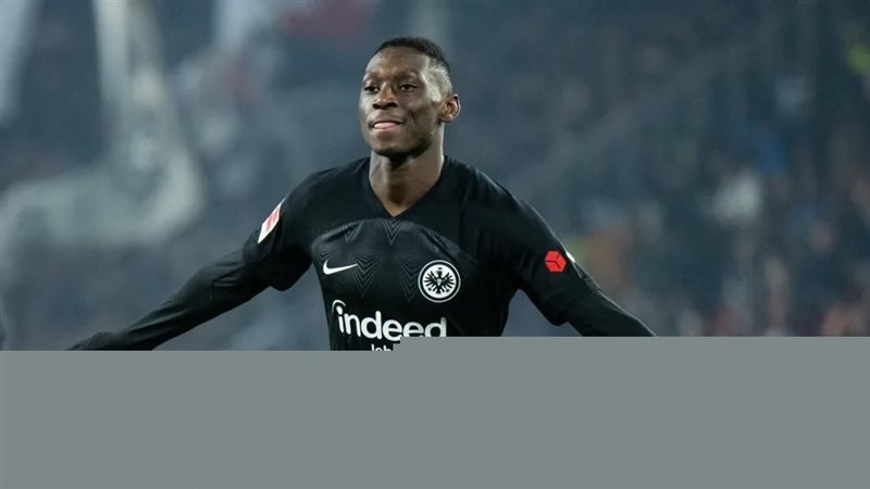 كولو مواني، فيتو