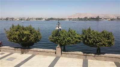 ارتفاع درجة الحرارة بالأقصر ونشاط رياح متقطعة جنوب البلاد